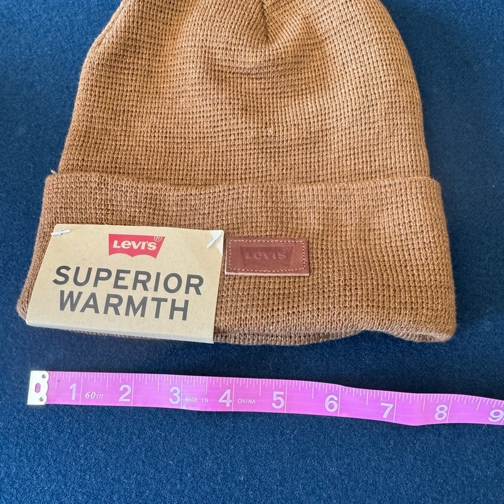 LEVIS knit beanie-superior warmth! Soft and comfy cozy! Unisex but under men’s🕺 - Picture 2 of 6